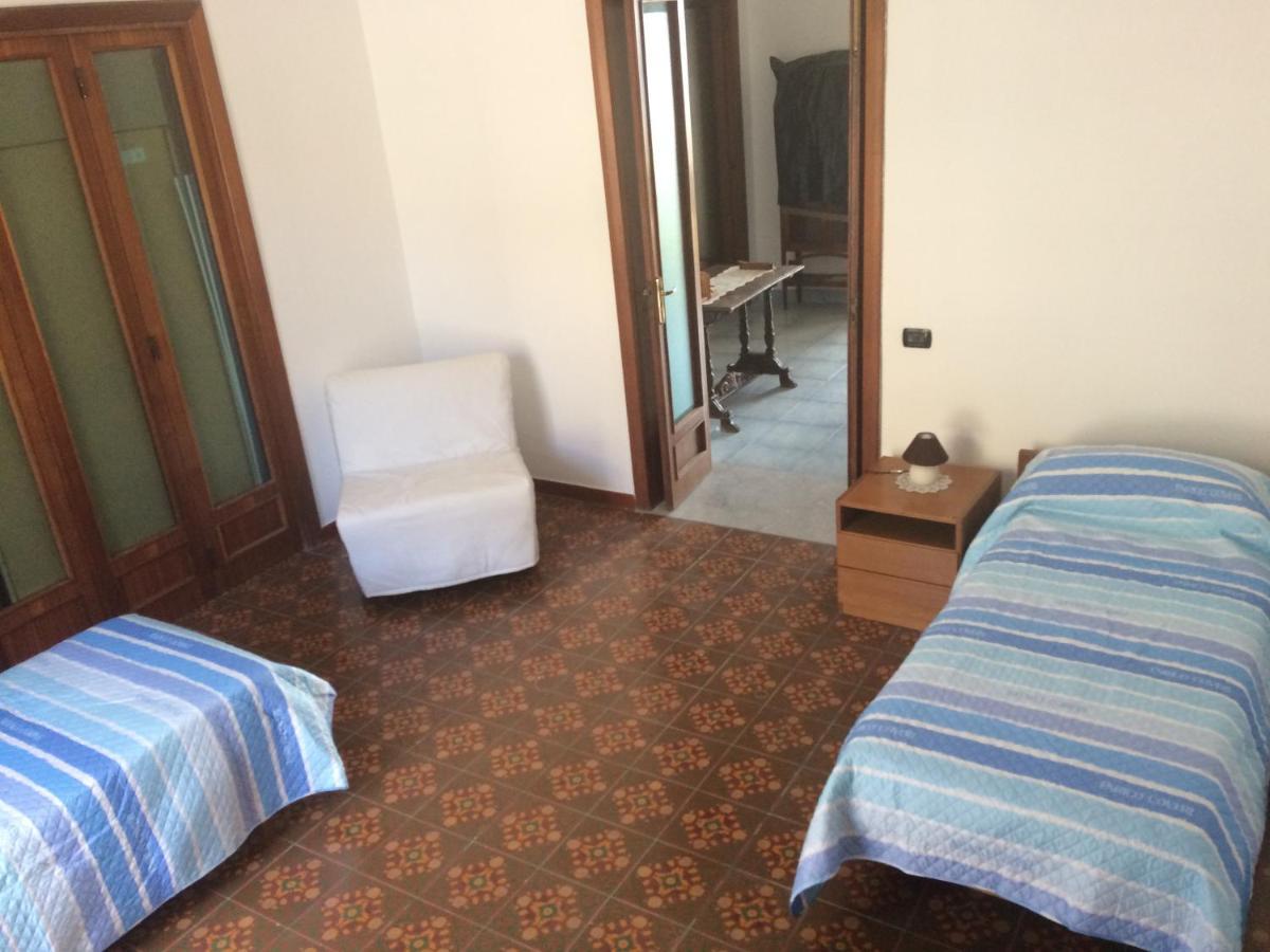 The Reef House Panzió Pozzuoli Kültér fotó